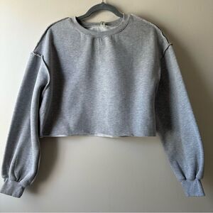 Amazhiyu Heather Gray Cropped Sweatshirt Pullover Fleece Crop Crew Lounge Sz M